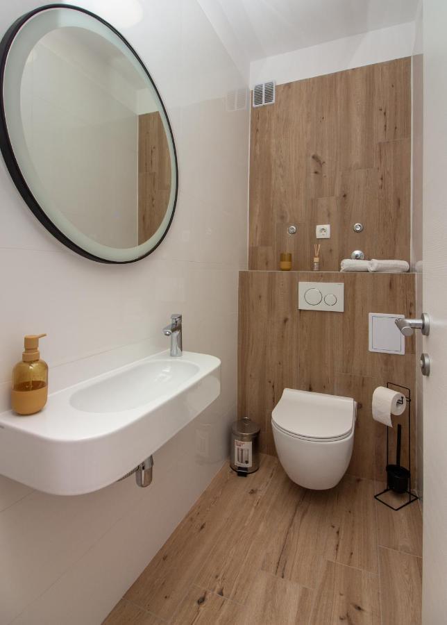 Bura2 , With Private Parking In The Garage Apartment Сплит Екстериор снимка
